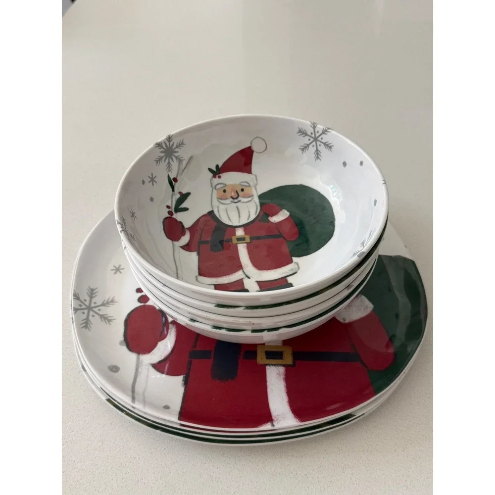 Target Christmas wondershop Melamine Dinner Set 8pc Santa Tree Plates Bowls